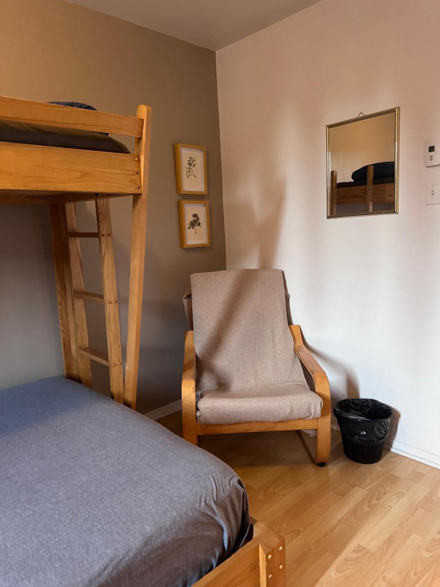 Le Carabobo Auberge Forillon Gaspé Exteriör bild